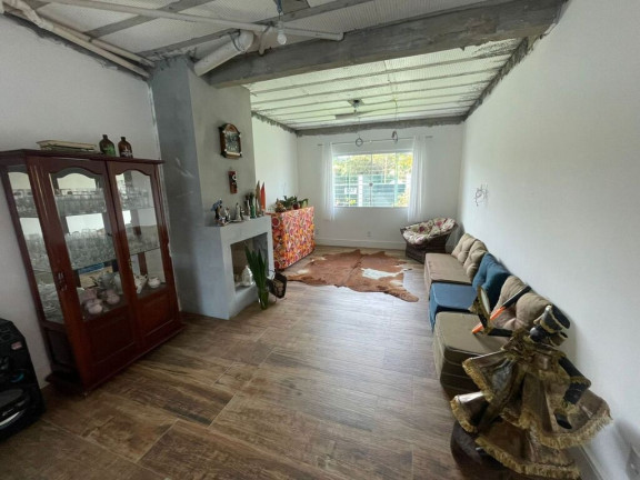 Imagem Casa com 4 Quartos à Venda, 232 m² em Governador Celso Ramos - Governador Celso Ramos