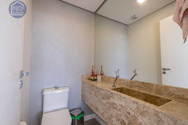 Imagem Cobertura com 4 Quartos à Venda, 211 m² em Santinho - Florianópolis