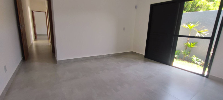 Imagem Casa com 3 Quartos à Venda, em Jardim Estância Brasil - Atibaia Imagem Casa com 3 Quartos à Venda, em Jardim Estância Brasil - Atibaia