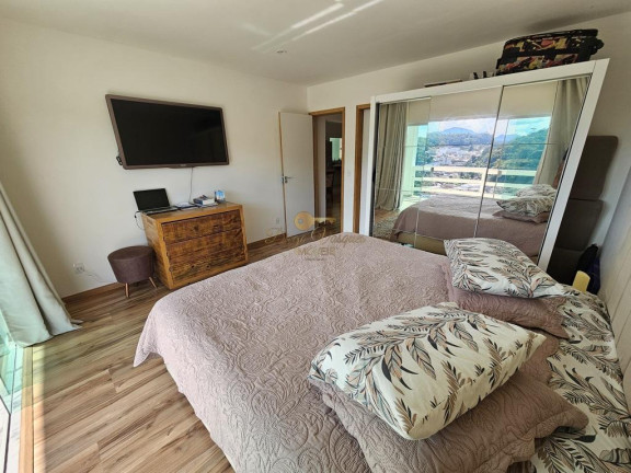 Imagem Casa com 2 Quartos à Venda, 150 m² em Várzea - Teresópolis