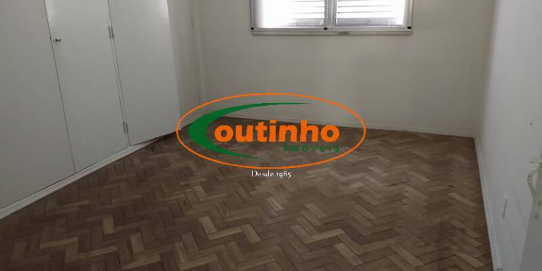 Imagem Apartamento com 3 Quartos à Venda, 130 m² em Tijuca - Rio De Janeiro Imagem Apartamento com 3 Quartos à Venda, 130 m² em Tijuca - Rio De Janeiro