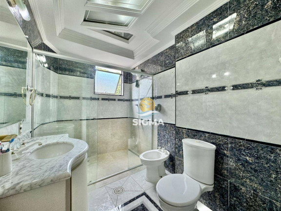Imagem Apartamento com 3 Quartos à Venda, 190 m² em Pitangueiras - Guarujá