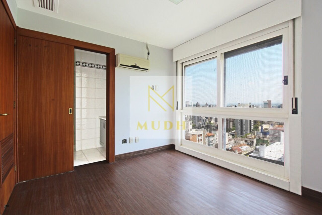 Imagem Cobertura com 4 Quartos à Venda, 430 m² em Rio Branco - Porto Alegre Imagem Cobertura com 4 Quartos à Venda, 430 m² em Rio Branco - Porto Alegre