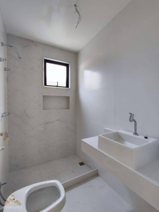 Imagem Casa de Condomínio com 5 Quartos à Venda, 380 m² em Barra Da Tijuca - Rio De Janeiro Imagem Casa de Condomínio com 5 Quartos à Venda, 380 m² em Barra Da Tijuca - Rio De Janeiro