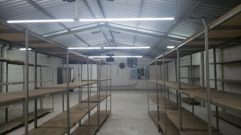 Imagem Imóvel à Venda, 600 m² em Campo Grande - Rio De Janeiro Imagem Imóvel à Venda, 600 m² em Campo Grande - Rio De Janeiro