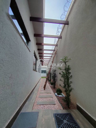 Imagem Casa com 3 Quartos à Venda, 125 m² em Jardim Balneário Meia Ponte - Goiânia