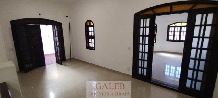 Imagem Casa com 3 Quartos à Venda, 262 m² em Vila Petrópolis - Atibaia Imagem Casa com 3 Quartos à Venda, 262 m² em Vila Petrópolis - Atibaia