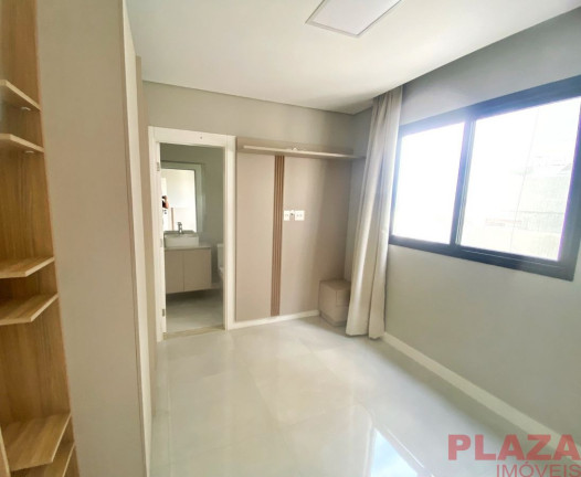 Imagem Apartamento com 3 Quartos para Alugar, 130 m² em Centro - Balneário Camboriú Imagem Apartamento com 3 Quartos para Alugar, 130 m² em Centro - Balneário Camboriú