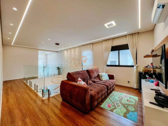 Imagem Casa com 3 Quartos à Venda, 298 m² em Jardim Califórnia - Jacareí Imagem Casa com 3 Quartos à Venda, 298 m² em Jardim Califórnia - Jacareí