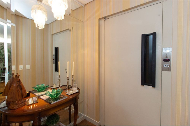 Imagem Apartamento com 3 Quartos à Venda, 162 m² em Aclimação - São Paulo Imagem Apartamento com 3 Quartos à Venda, 162 m² em Aclimação - São Paulo