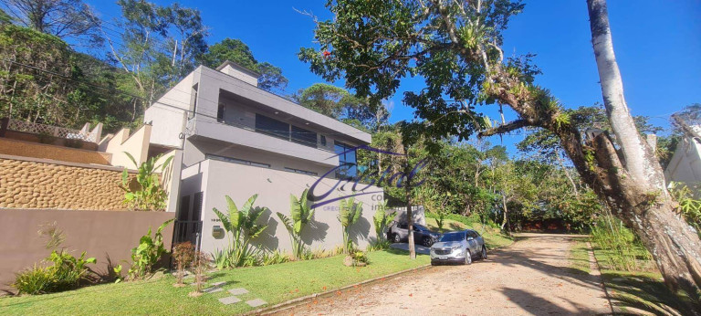 Imagem Casa com 4 Quartos à Venda, 230 m² em Lagoinha - Ubatuba Imagem Casa com 4 Quartos à Venda, 230 m² em Lagoinha - Ubatuba