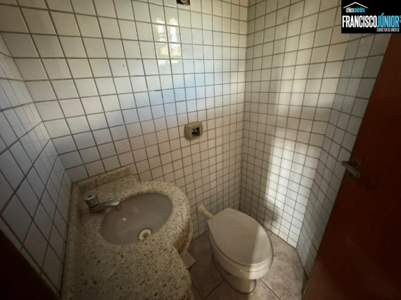 Imagem Casa com 3 Quartos à Venda, 326 m² em Setor Bueno - Goiânia Imagem Casa com 3 Quartos à Venda, 326 m² em Setor Bueno - Goiânia