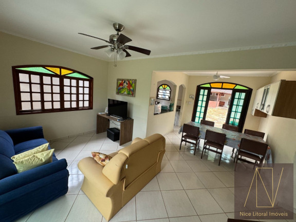 Imagem Casa de Condomínio com 6 Quartos para Temporada, 360 m² em Mar Verde - Caraguatatuba