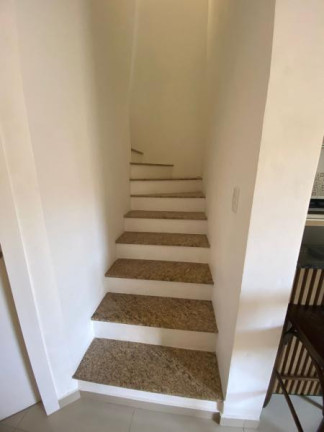 Imagem Sobrado com 2 Quartos à Venda, em Atuba - Curitiba Imagem Sobrado com 2 Quartos à Venda, em Atuba - Curitiba
