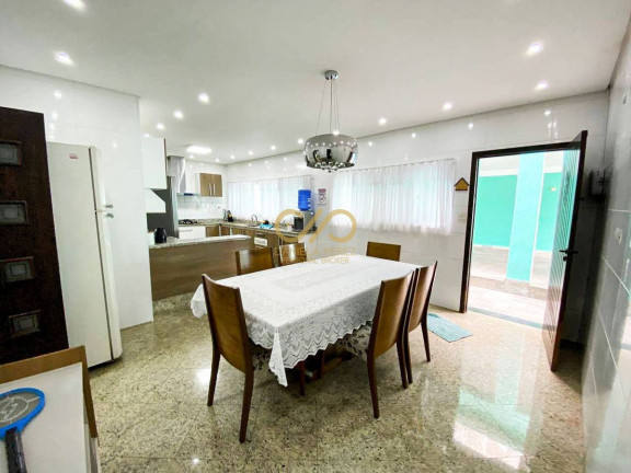 Imagem Casa com 3 Quartos à Venda, 303 m² em Canto Do Forte - Praia Grande Imagem Casa com 3 Quartos à Venda, 303 m² em Canto Do Forte - Praia Grande