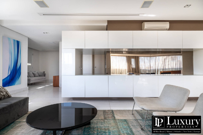 Imagem Cobertura com 4 Quartos à Venda, 413 m² em Vila Nova Conceição - São Paulo