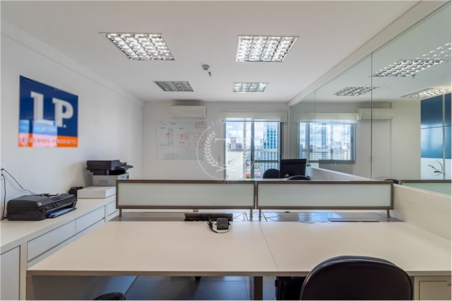 Imagem Sala Comercial à Venda, 104 m² em Real Parque - São Paulo Imagem Sala Comercial à Venda, 104 m² em Real Parque - São Paulo