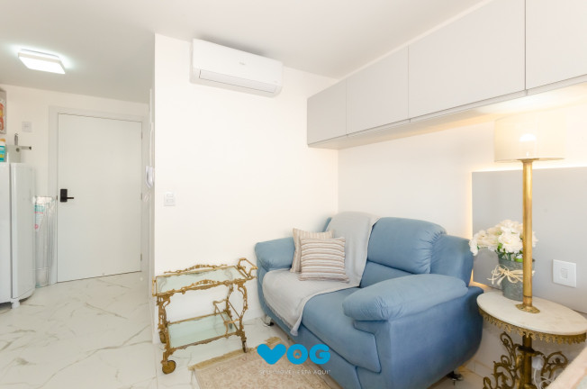 Imagem Imóvel com 1 Quarto à Venda, 25 m² em Rio Branco - Porto Alegre Imagem Imóvel com 1 Quarto à Venda, 25 m² em Rio Branco - Porto Alegre