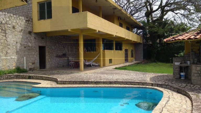 Casa com 3 Quartos à Venda, 400 m² em Feiticeira - Ilhabela