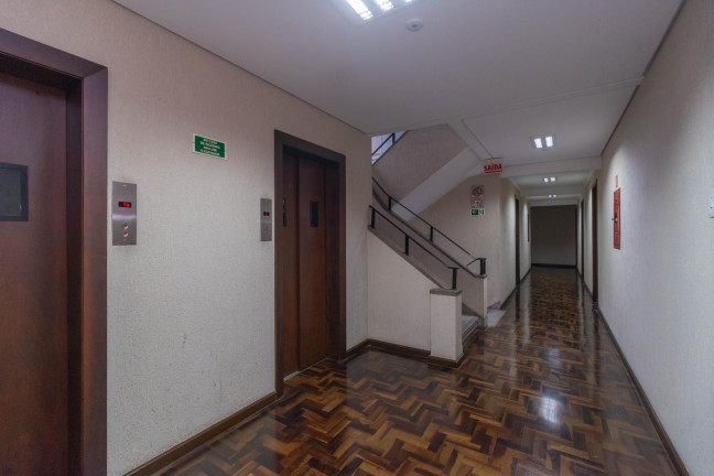 Imagem Sala Comercial para Alugar, 36 m² em Centro - Curitiba Imagem Sala Comercial para Alugar, 36 m² em Centro - Curitiba