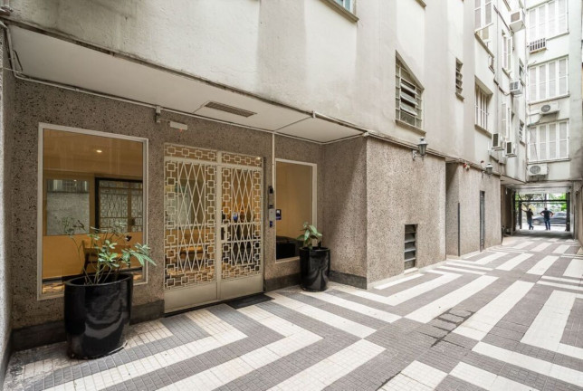 Imagem Imóvel com 3 Quartos à Venda, 157 m² em Independência - Porto Alegre