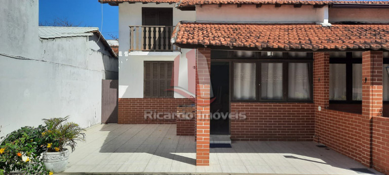 Casa de Condomínio com 3 Quartos à Venda, 100 m² em Peró - Cabo Frio