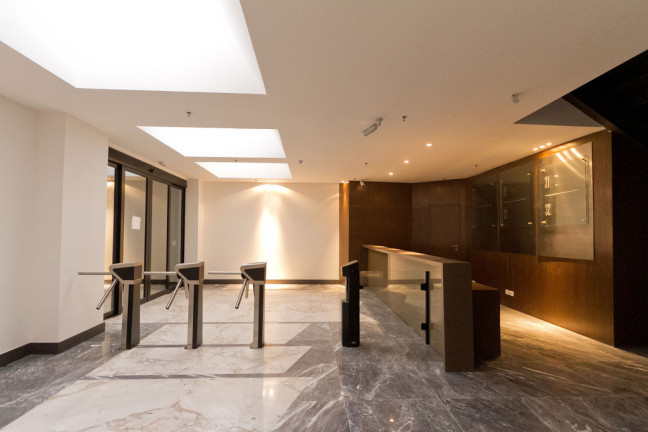 Imagem Sala Comercial à Venda, 939 m² em Centro - Curitiba