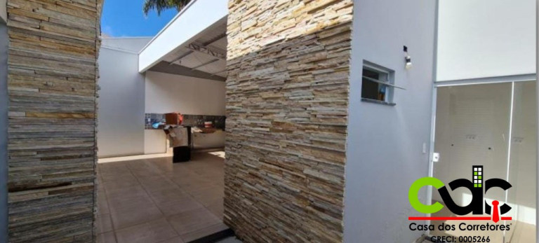Imagem Sobrado com 3 Quartos à Venda, 221 m² em Jardim Das Hortênsias - Poços De Caldas
