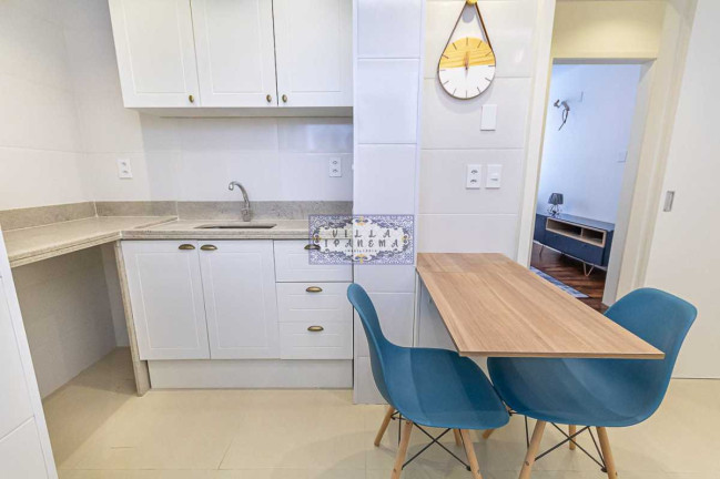 Imagem Apartamento com 2 Quartos à Venda, 81 m² em Copacabana - Rio De Janeiro