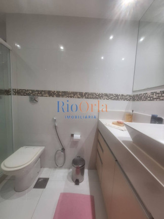 Imagem Apartamento com 3 Quartos à Venda, 220 m² em Barra Da Tijuca - Rio De Janeiro
