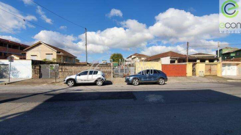 Terreno à Venda ou Locação, 1.500 m² em Macuco - Santos