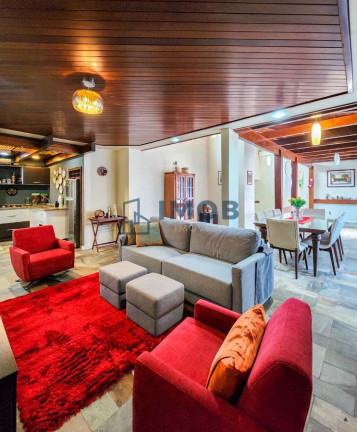 Imagem Apartamento com 3 Quartos à Venda, 243 m² em Centro - Jaraguá Do Sul