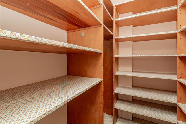 Imagem Imóvel com 3 Quartos à Venda,  em Moinhos De Vento - Porto Alegre
