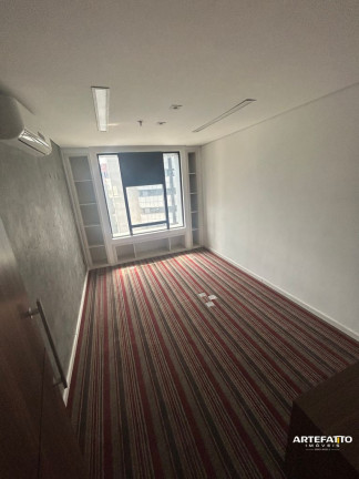Sala Comercial à Venda, 214 m² em Cidade Monções - São Paulo