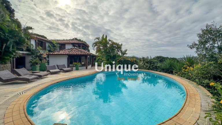 Casa com 4 Quartos à Venda, 241 m² em Ferradura - Armação Dos Búzios