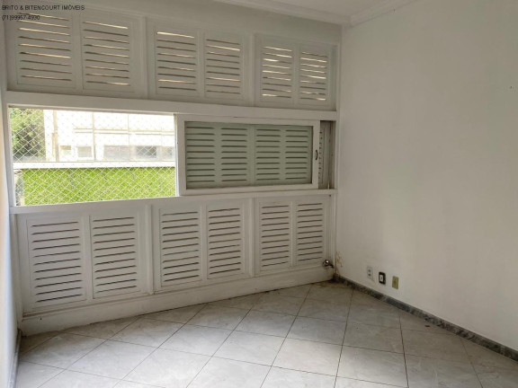 Imagem Imóvel com 4 Quartos à Venda, 154 m² em Vitoria - Salvador Imagem Imóvel com 4 Quartos à Venda, 154 m² em Vitoria - Salvador