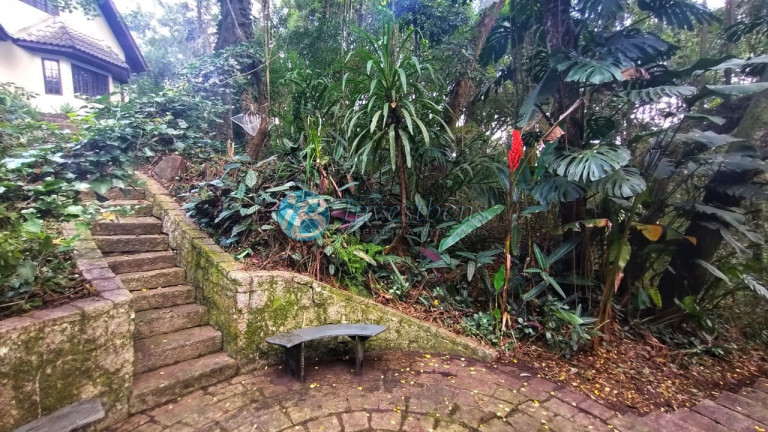 Imagem Casa com 4 Quartos à Venda, 350 m² em Taboão - Curitiba