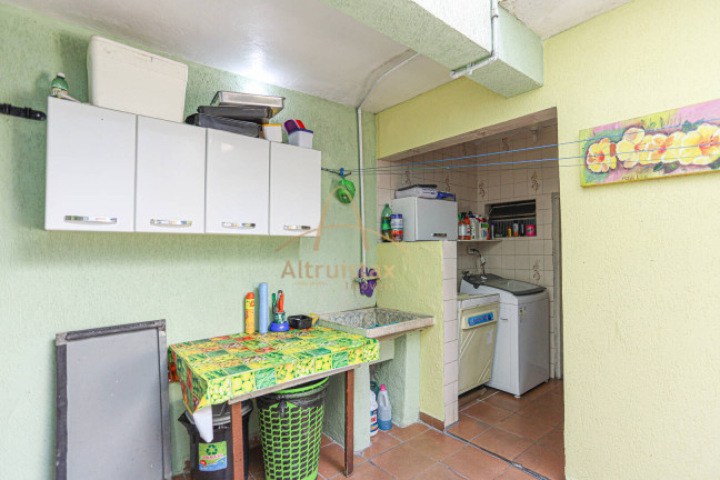 Imagem Casa com 3 Quartos à Venda, 171 m² em Jardim Das Flores - Osasco Imagem Casa com 3 Quartos à Venda, 171 m² em Jardim Das Flores - Osasco