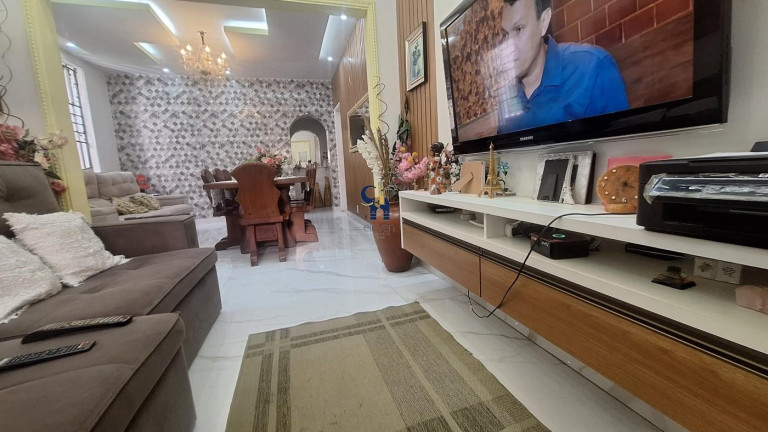 Imagem Casa com 7 Quartos à Venda, 246 m² em Barra - Salvador Imagem Casa com 7 Quartos à Venda, 246 m² em Barra - Salvador