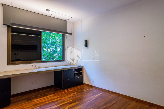 Imagem Apartamento com 3 Quartos à Venda, 287 m² em Aclimação - São Paulo Imagem Apartamento com 3 Quartos à Venda, 287 m² em Aclimação - São Paulo