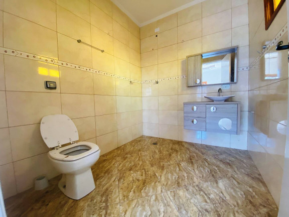 Imagem Casa com 3 Quartos à Venda, 300 m² em Centro - Mairiporã