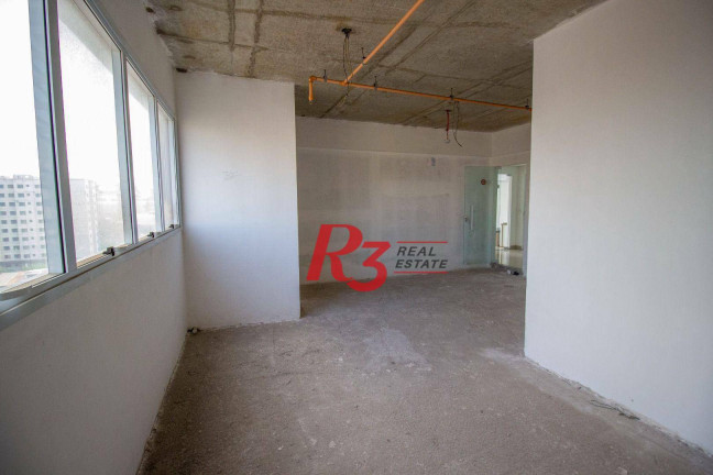 Sala Comercial à Venda, 35 m² em Ponta Da Praia - Santos