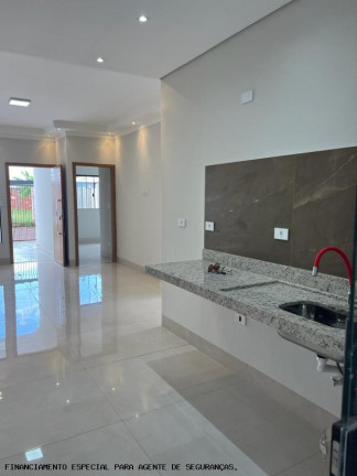 Imagem Imóvel com 3 Quartos à Venda, 81 m² em Jardim Rio De Janeiro - Sarandi