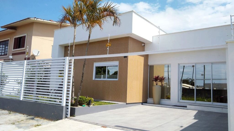 Imagem Casa com 3 Quartos à Venda, 156 m² em Coloninha - Araranguá
