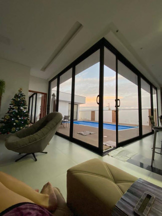 Imagem Casa com 4 Quartos à Venda, 310 m² em Barreiro - Araçoiaba Da Serra