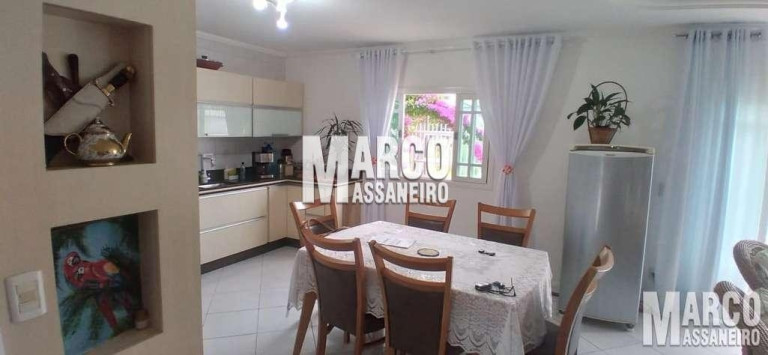 Imagem Casa com 4 Quartos à Venda, 288 m² em Centro - Balneário Barra Do Sul Imagem Casa com 4 Quartos à Venda, 288 m² em Centro - Balneário Barra Do Sul
