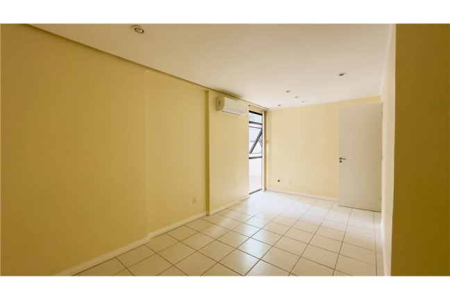 Imagem Sala Comercial à Venda,  em Moinhos De Vento - Porto Alegre