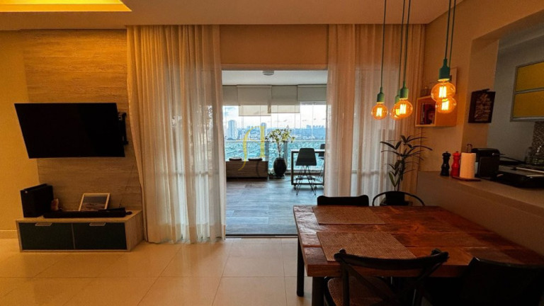 Imagem Apartamento com 2 Quartos à Venda, 73 m² em Jardim Aeroporto - São Paulo