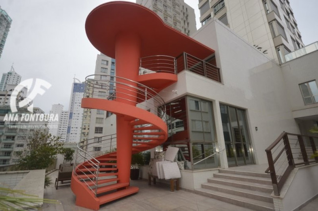 Imagem Apartamento com 4 Quartos à Venda, 367 m² em Centro - Balneário Camboriú Imagem Apartamento com 4 Quartos à Venda, 367 m² em Centro - Balneário Camboriú
