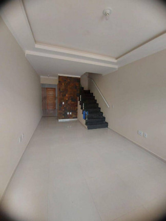 Imagem Sobrado com 2 Quartos à Venda, 76 m² em Vila Zeferina - Itaquaquecetuba